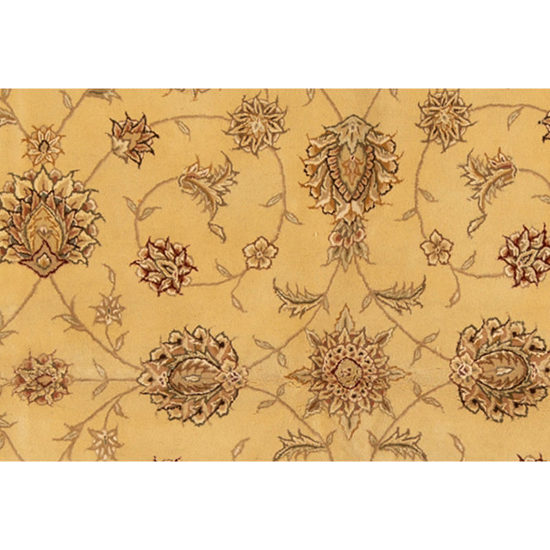 Hand Knotted Wool Area Rug in Ivory And Beige