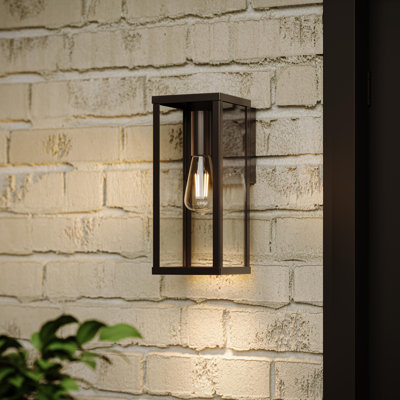 Lanterne murale moyenne à une lumière Ryle avec panneaux en verre transparent