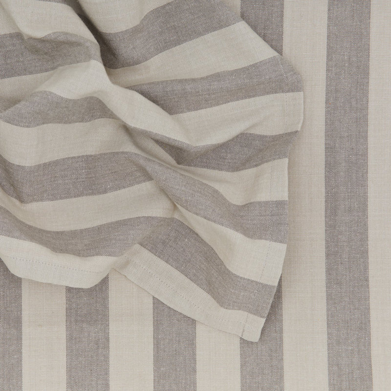 Ensemble de 4 serviettes de table Essential rayées, Gris clair / Gris foncé