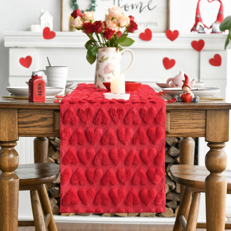 Soft Plush Faux Fur Jacquard Heart Valentine's Day Table Runner, Seasonal Kitchen Dining Table Decoration For Home Party Decor