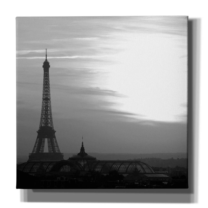 «Eiffel Tower View 2» par PhotoINC Studio, H 18 po x l 18 po x P 0,75 po