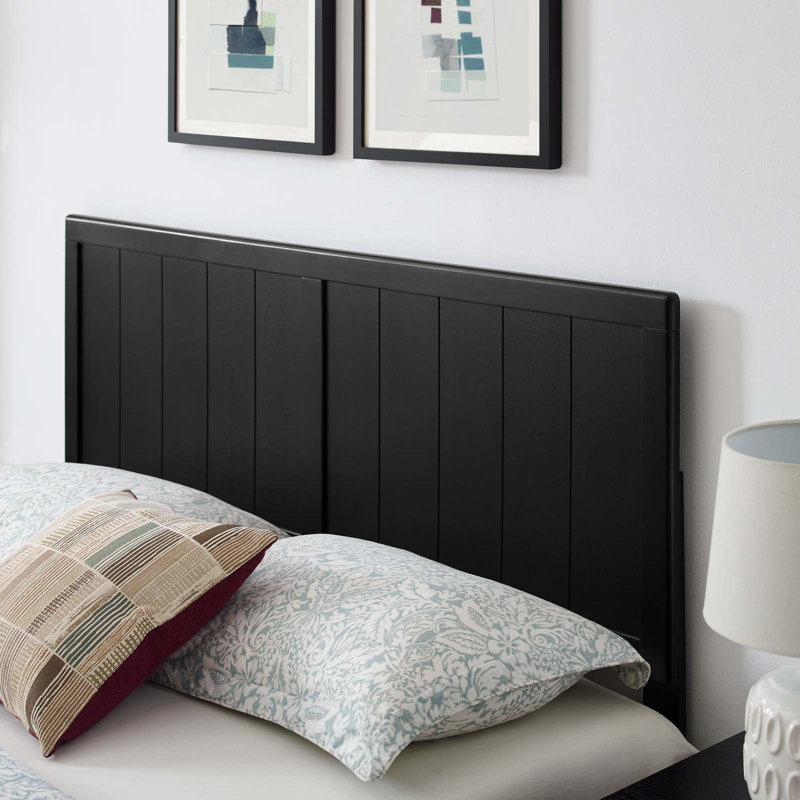 Alana Black Queen Wood Platform Bed with Splayed Legs