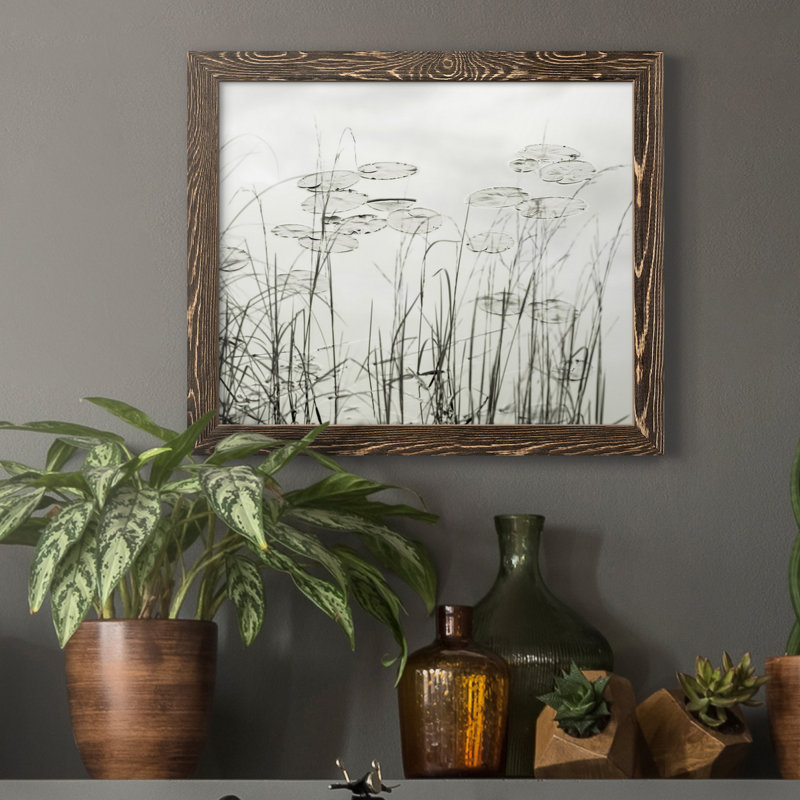 Lake Lilies - reproduction de photo sur toile, Noyer, H 17 po x l 20 po x P 1 po