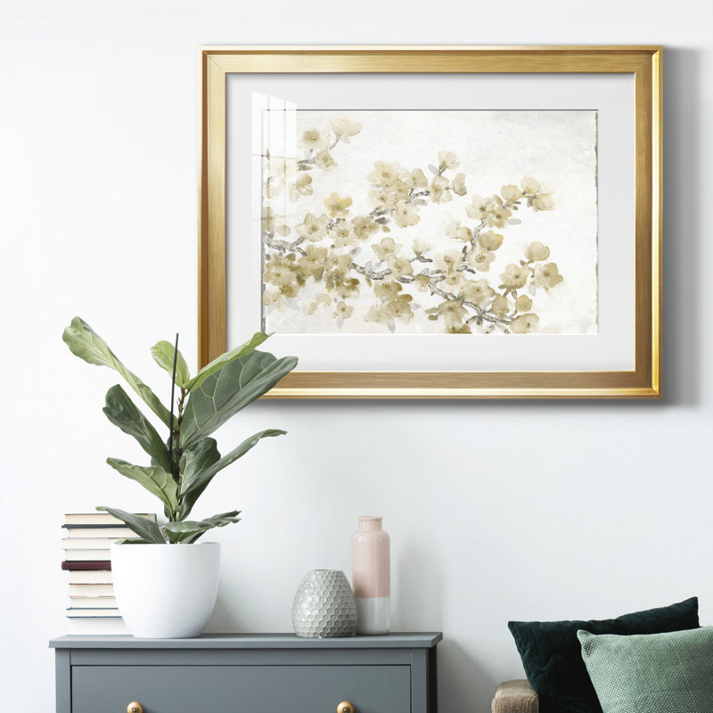 «Neutral Cherry Blossom Composition II», reproduction encadrée de qualité supérieure - prête à être accrochée, Cadre doré