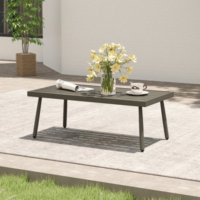 Table basse d'extérieur L 41 po x l 22 po Mariène