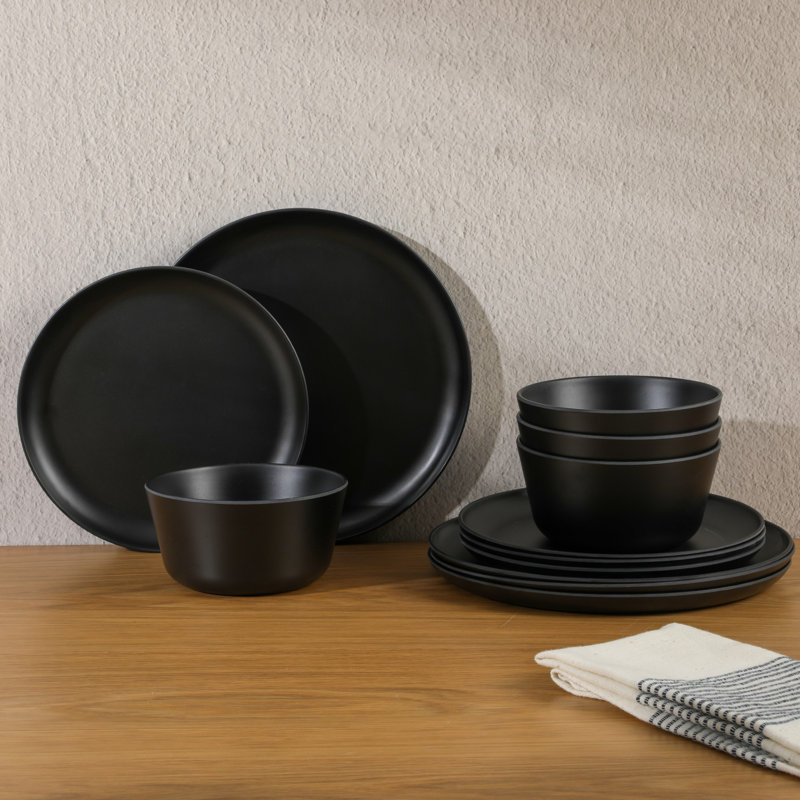 Service de table en mélamine 12 pièces Gibson Home Fairhope, Noir