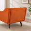 Chaise longue moderne avec revêtement en velours et confort luxueux, parfaite pour une décoration intérieure élégante