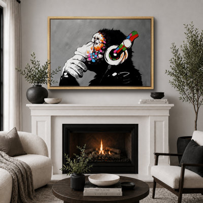 Pop Urban Street "Banksy Thinge Monkey With Head écouters