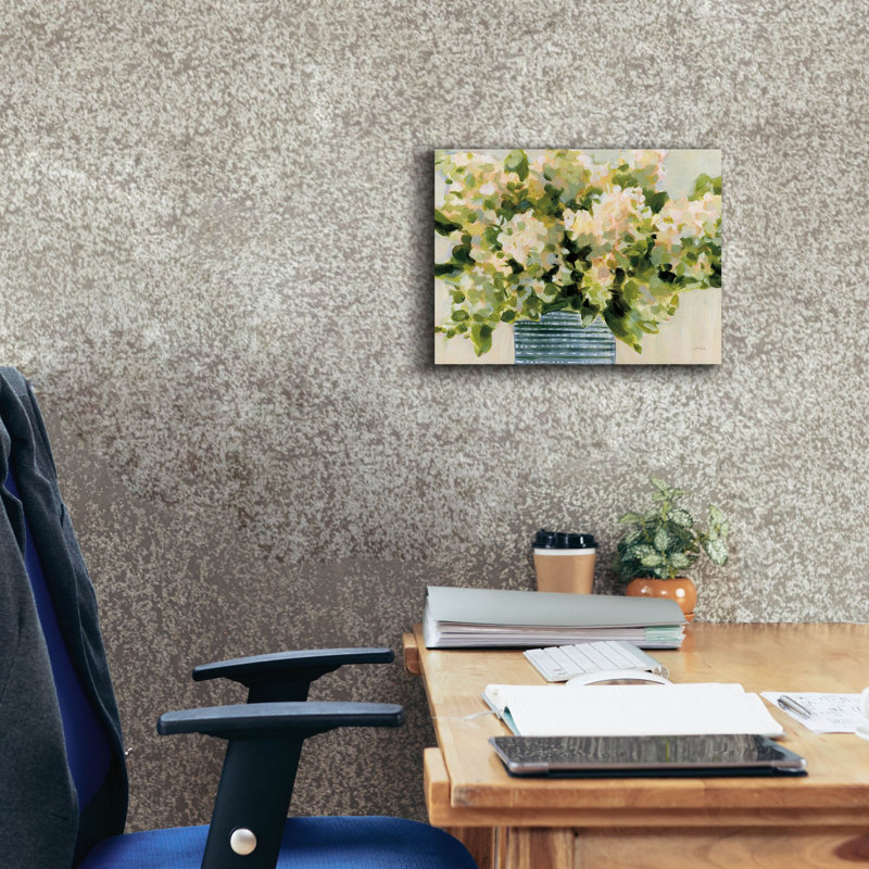 Toile épique «Hydrangeas In Vase» par Katrina Pete, graffiti épique, 16 po x 12 po
