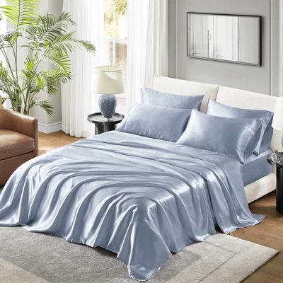 6 draps de luxe en satin bleu - froissés, aident à garder la peau douce, comprennent 1 drap plat, ajusté et 4 taies d'oreiller, doux pour les cheveux,