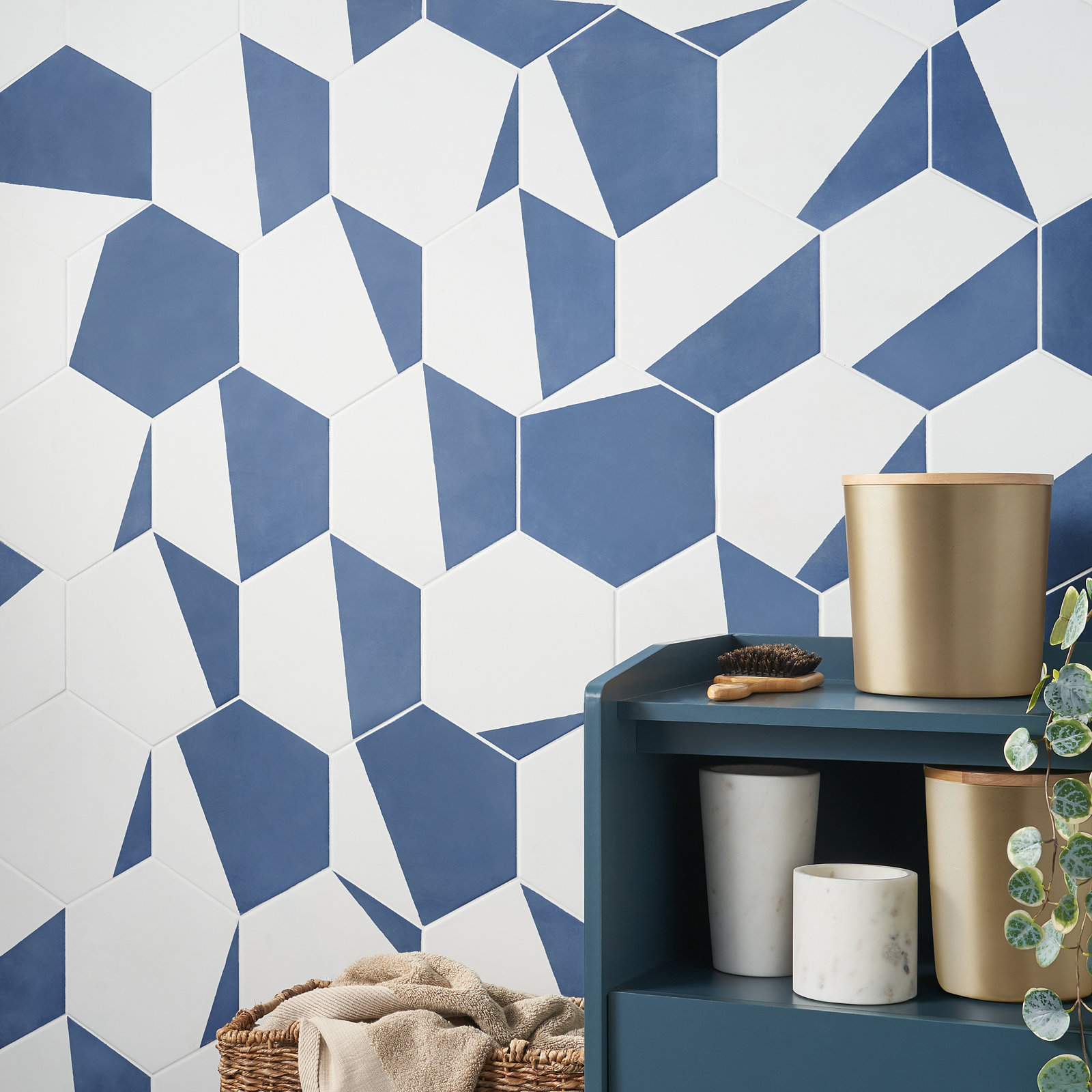 GeoHex Burst 8" Porcelain Tile, Blue