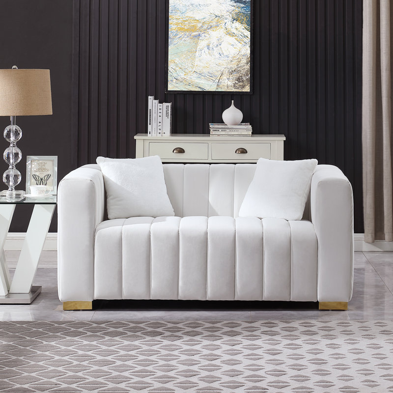 Causeuse à accoudoirs carrés en velours 62,6 po avec 2 coussins Clifford, Doré, Blanc, H 27,56 po x l 62,6 po x P 33,86 po