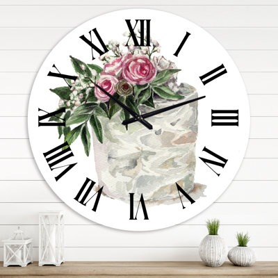 Roses roses et fleurs blanches sur un gâteau - Horloge murale traditionnelle