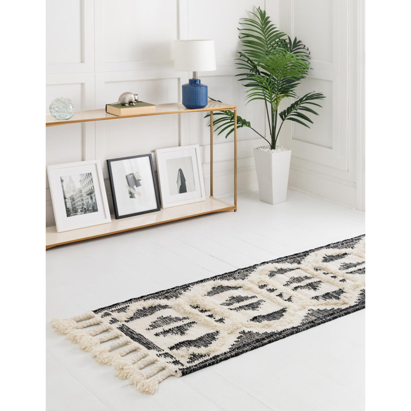 Annunciata Wool Moroccan Indoor Rug, Runner 2'7" x 10'