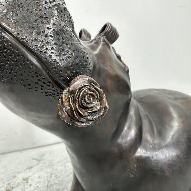 Sculpture bronze hippopotame