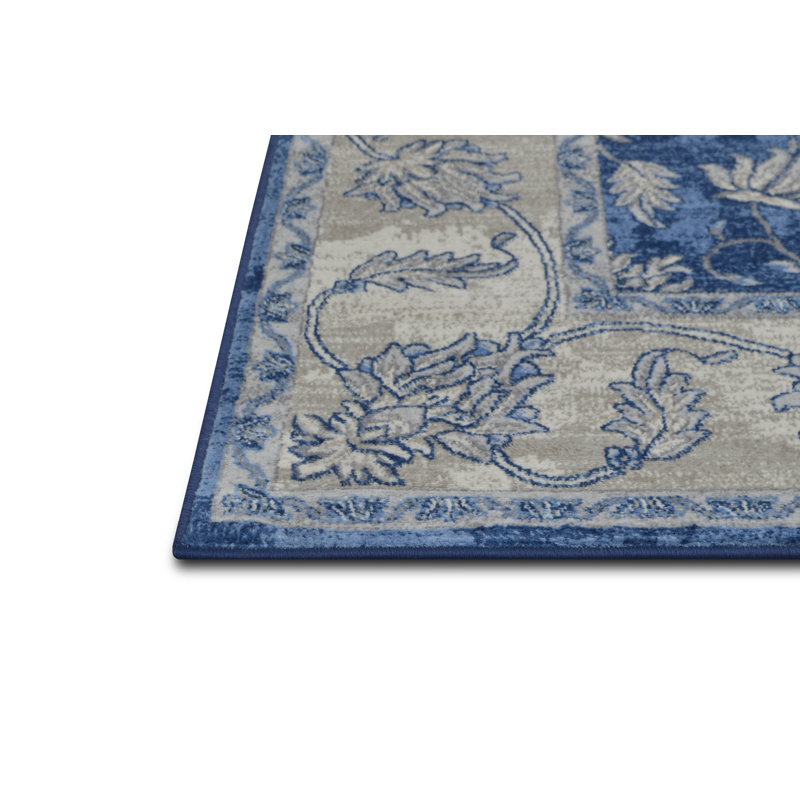 Matheny Oriental Indoor Rug, Rectangle 5' x 7'