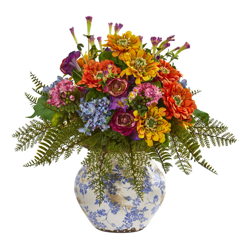 Arrangement floral artificiel dans un vase