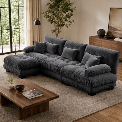 Canapé Cloud 3 places en chenille grise confortable avec pouf et coussins moelleux pour se détendre
