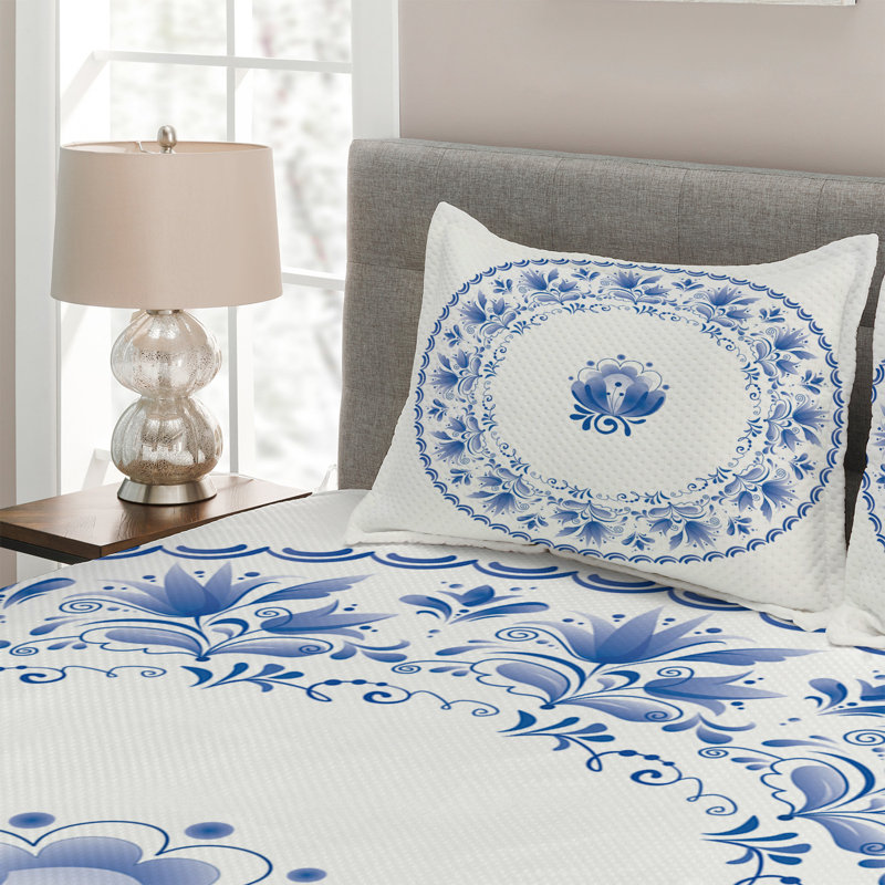 Puppy Eclectic Polyester Floral Coverlet, King Bedspread + 2 Shams
