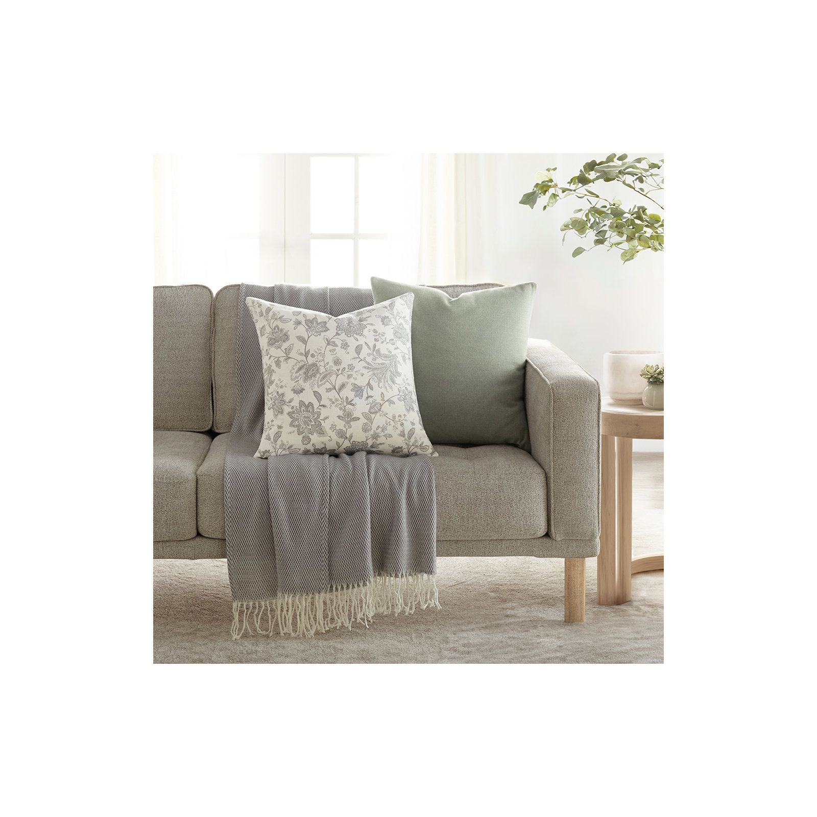 Rodanthe Cotton Decor Throw Pillow in Jacobean, Gray