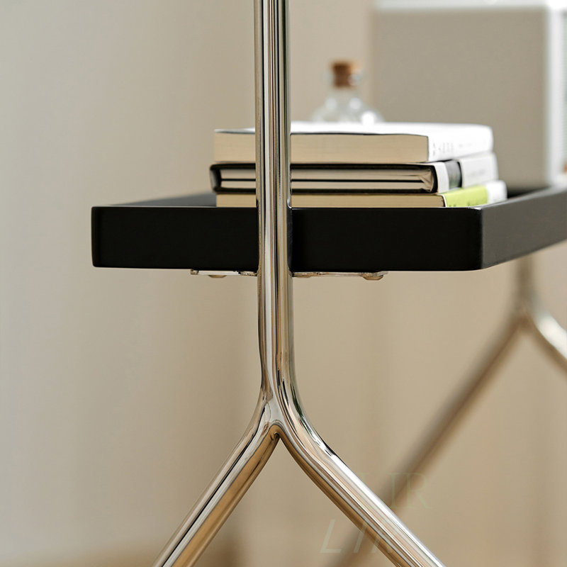 Meuble télé réglable à 360 degrés avec tablettes ouvertes, adapté aux téléviseurs de 43 à 70 pouces, durable et multifonctionnel