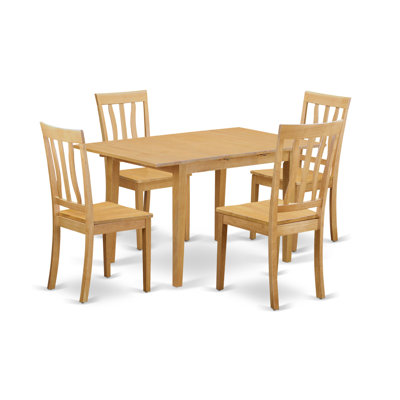 L'ensemble 5 pièces de table et chaises de cuisine comprend une table de salle à manger rectangulaire avec rallonge papillon et 4 chaises, chêne