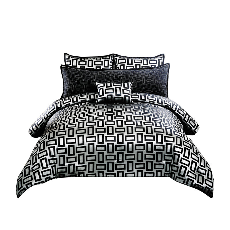 6 Piece Gray and Black Geometric Polyester King Comforter Set
