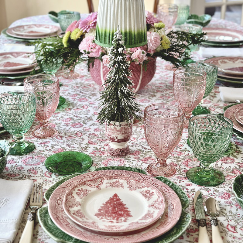 Beatrice Round Tablecloth - Pink And Green, 60" D x 120" L