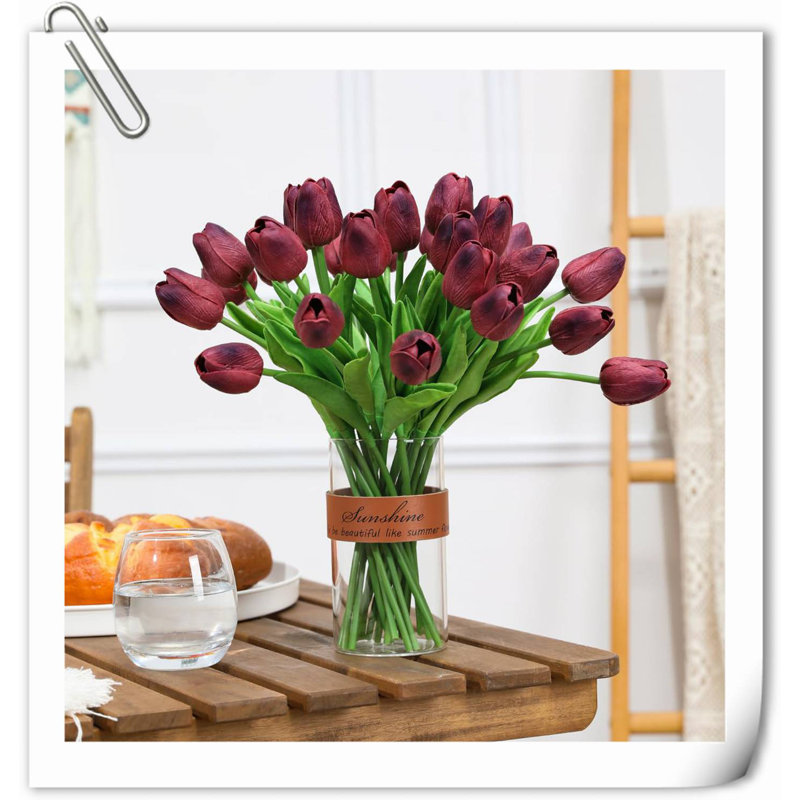Tulip Arrangement, Rouge foncé