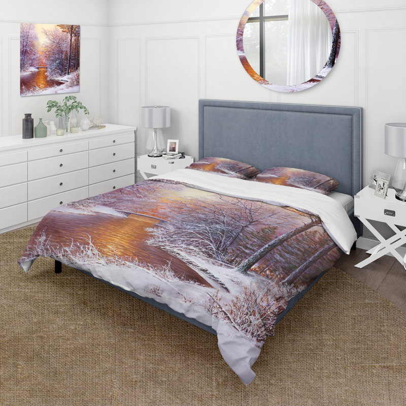 Forêt de Noël avec rivière et arbres II - ensemble de housse de couette traditionnel - microfibre de polyester