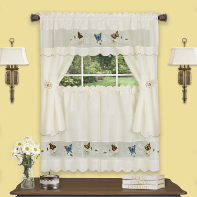 Montano Scalloped Kitchen Curtain