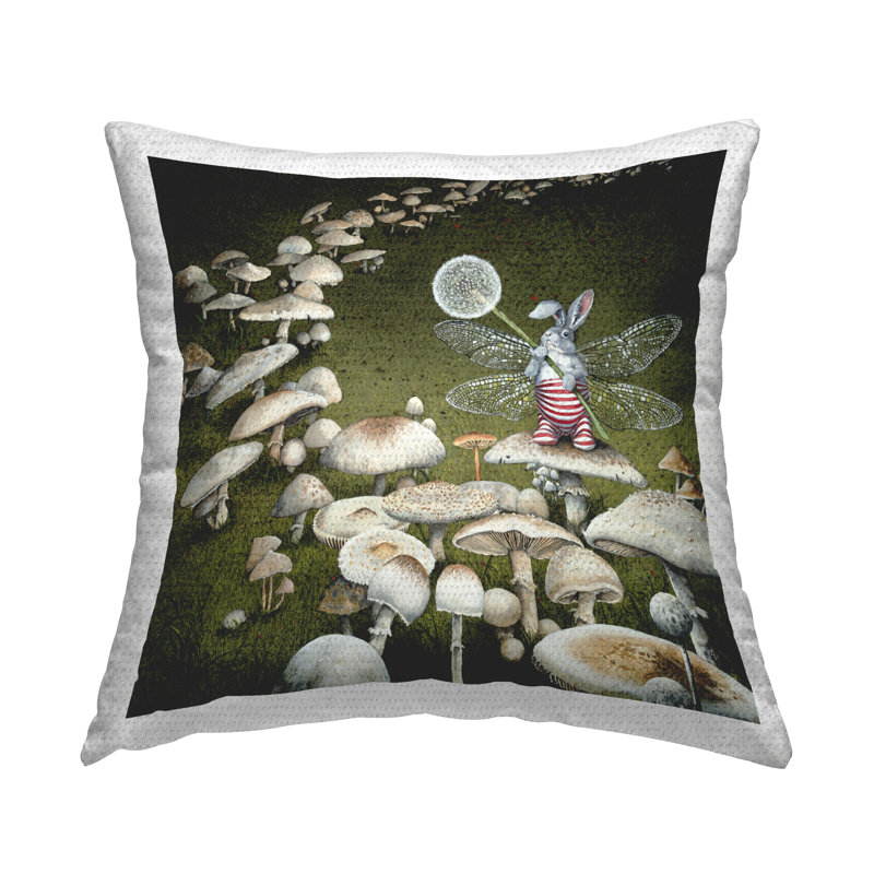 Coussin décoratif imprimé Fairy Bunny on Mushroom par Maggie Vandewalle