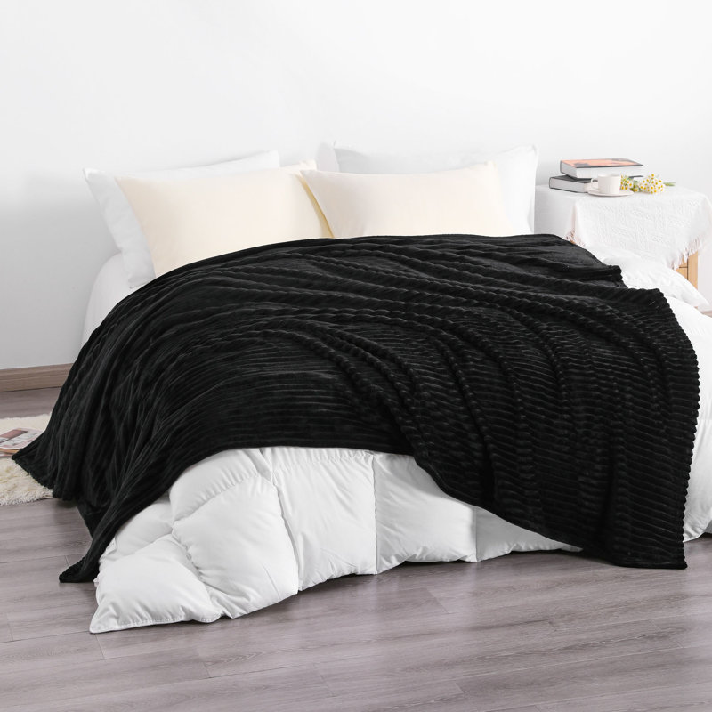 Couverture douce et légère en flanelle rayée, Noir