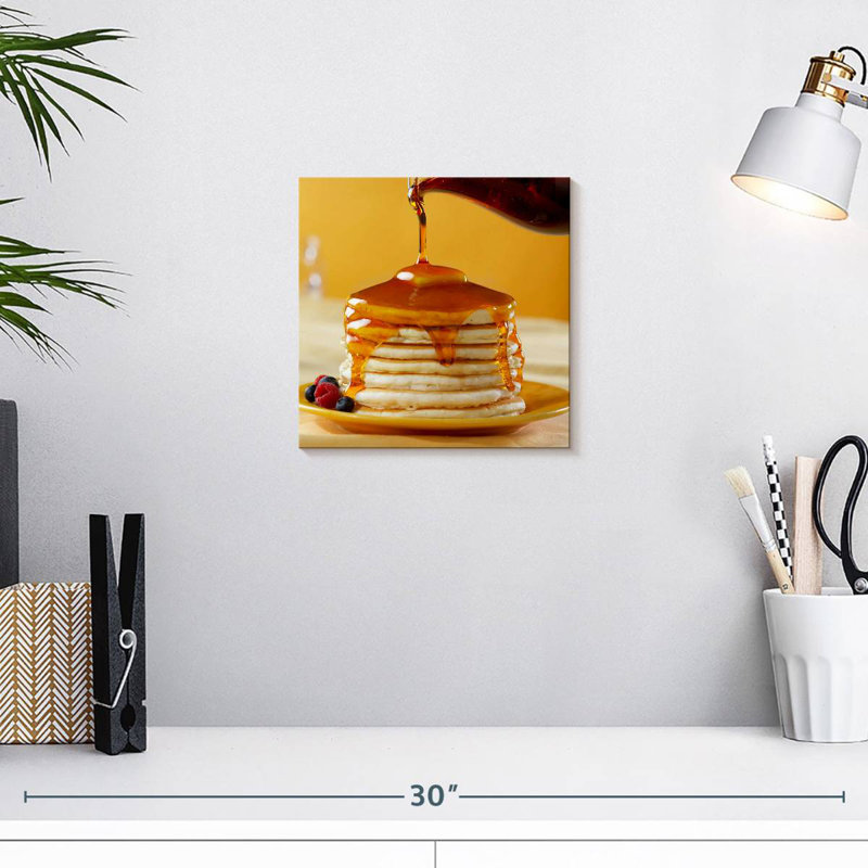 Sirop de Yarlin sur crêpes, H 10 po x l 10 po
