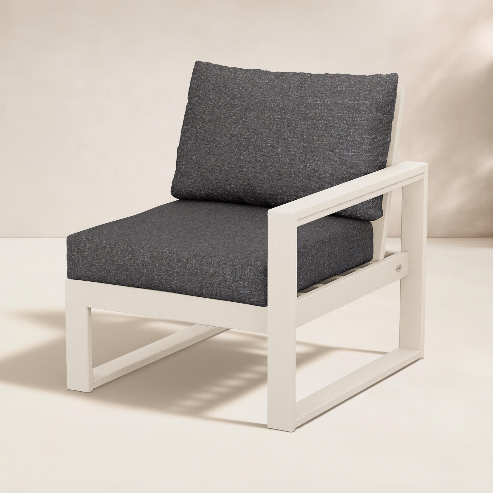 POLYWOOD® Edge Modular Right Chair, Ash Charcoal Revolution®, Sand