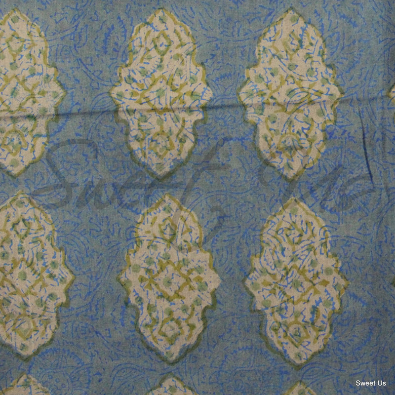 Block Print Diamond Cotton Tablecloth, 104" L x 88" W, Blue