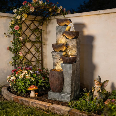 Fontaine de jardin en cascade