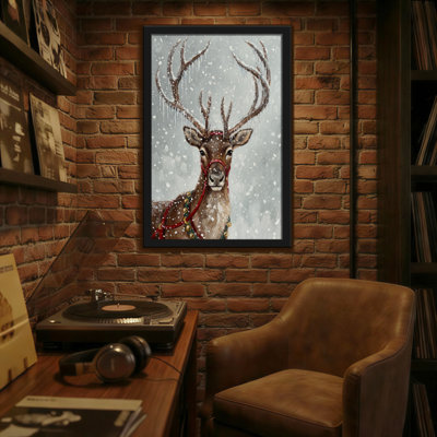 Animaux renne dans la neige avec harnais rouge et décorations