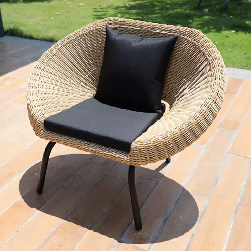 Chaise longue d'extérieur en osier Braien