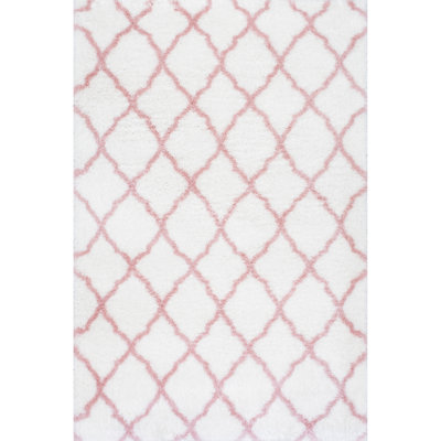 Cuanaic Trellis Shag Performance White/Pink Rug