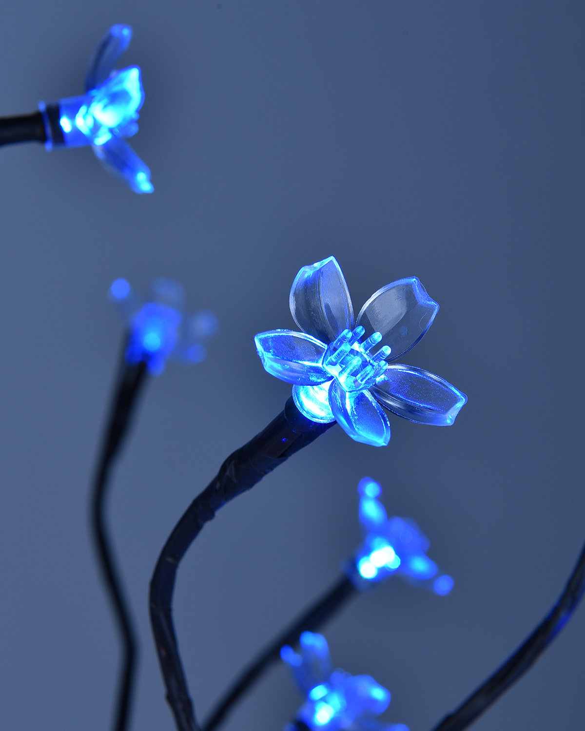 144-Light LED Lighted Tree, Warm White and color Changing mode