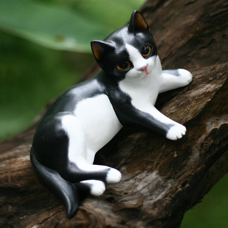 Kenefic Animals Figurines & Sculptures