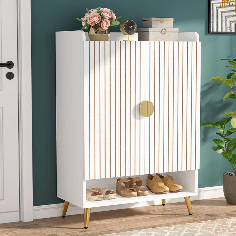 Armoire à chaussures 29,6 po en bois blanc et or avec portes, range-chaussures à 7 niveaux