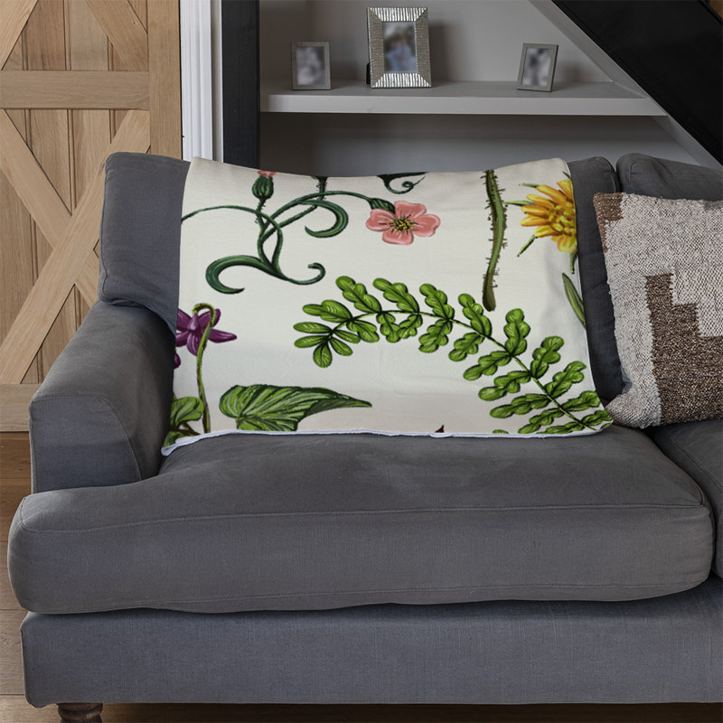 Saravia Throw Blanket
