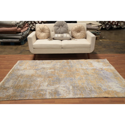 Abstract Earth Tone Modern Rug 5x7 with Subtle Warm Elegance
