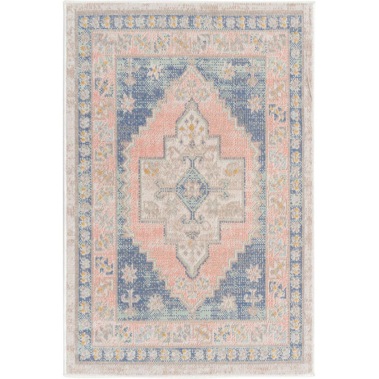 Shauntrelle Oriental Indoor Rug