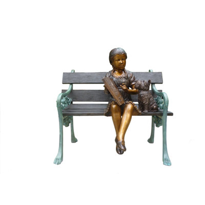 PETITE FILLE AVEC CHIEN SUR LE BANC