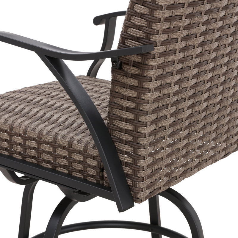 4 - Person Wicker Patio Dining Set with Round Table