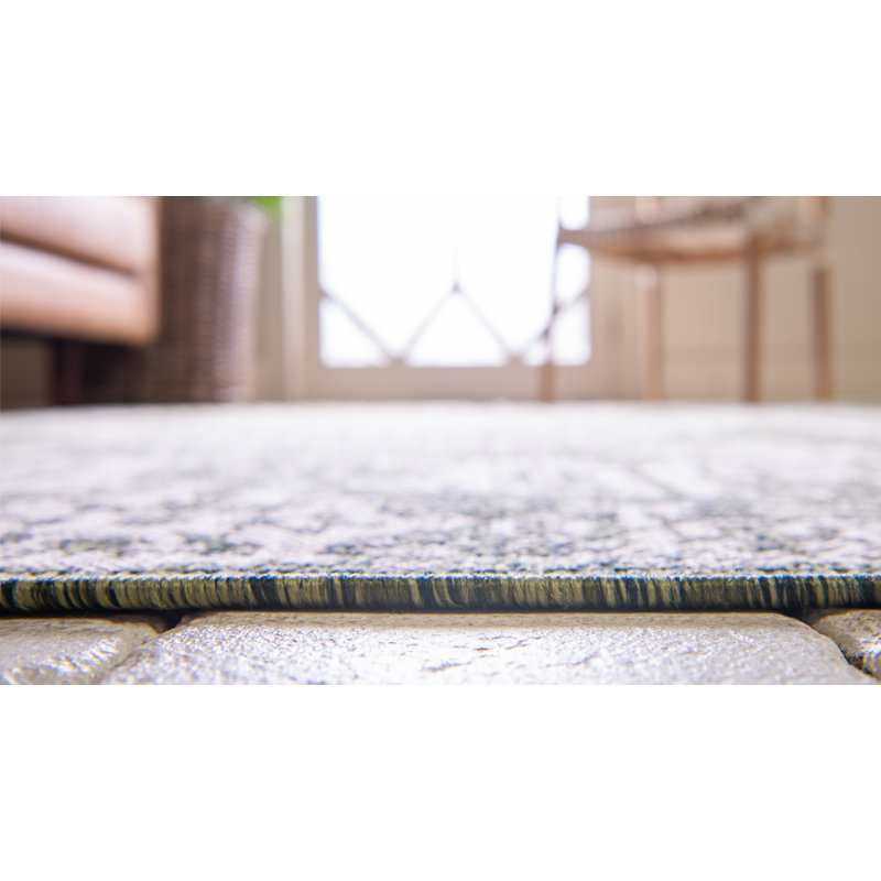 Cowie Green/Gray Indoor/Outdoor Area Rug, Rectangle 6' x 9'