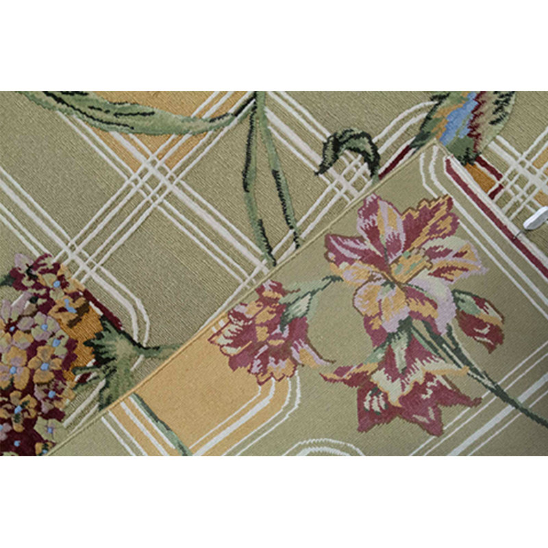 Floral Area Rug in Green/Yellow